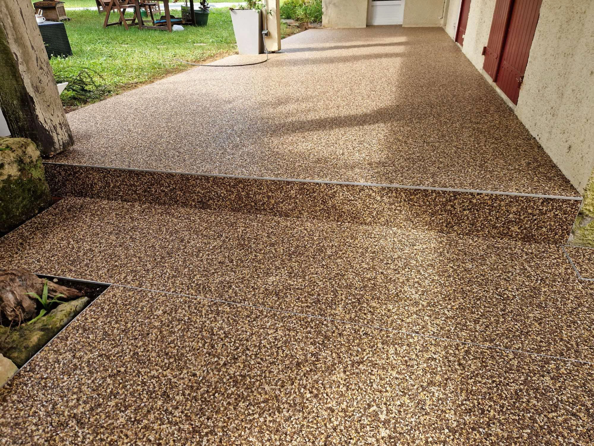 escalier et terasse Gironde